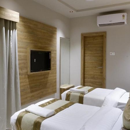 Hotel Amber Paramount Βομβάη Εξωτερικό φωτογραφία