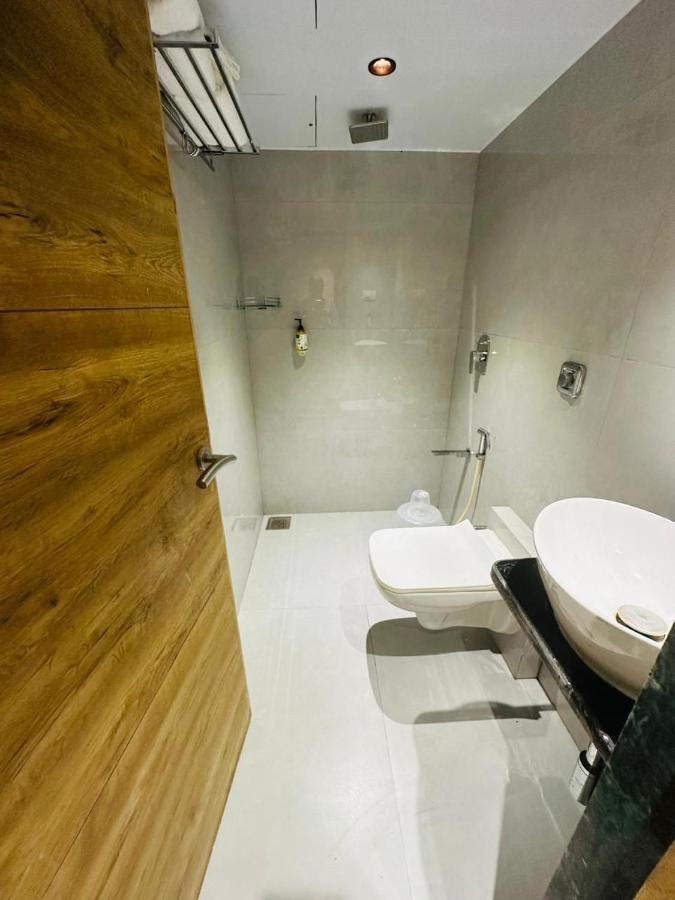 Hotel Amber Paramount Βομβάη Εξωτερικό φωτογραφία